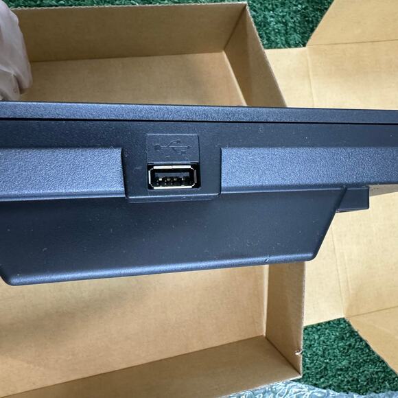 Polycom VVX 350 6-Line IP Desk Phone - Black - Picture 8 of 8